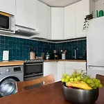 Appartement Canal Saint Martin Cosy Et Lumineux